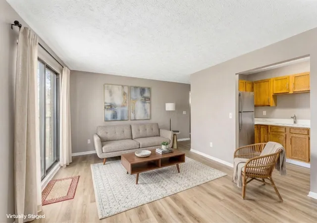2nd image of 4117 Karl Rd #208, Columbus, OH 43224 | MLS# 226028567