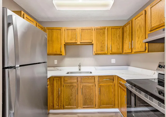 4th image of 4117 Karl Rd, Columbus, OH 43224