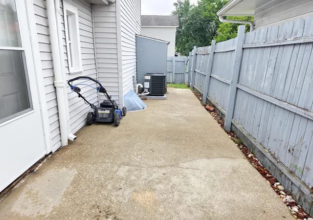 23rd image of 601 N Maple St, Lancaster, OH 43130 | MLS# 226028596