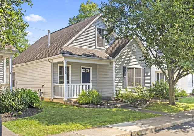 1st image of 1514 Sargas St, Columbus, OH 43240 | MLS# 226028582