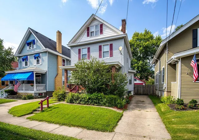 2nd image of 124 Albert St, Cincinnati, OH 45217 | MLS# 226029507