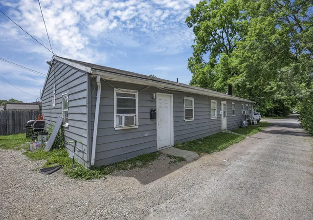 1st image of 1827 E Lakeview Ave, Columbus, OH 43224 | MLS# 226028620