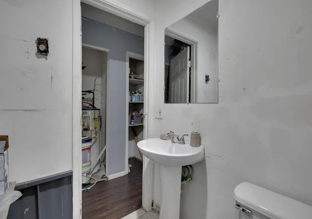 44th image of 1827 E Lakeview Ave, Columbus, OH 43224 | MLS# 226028620