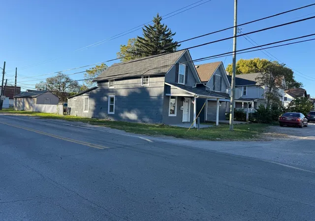 1st image of 2407 S 6th St, Columbus, OH 43207 | MLS# 226028615