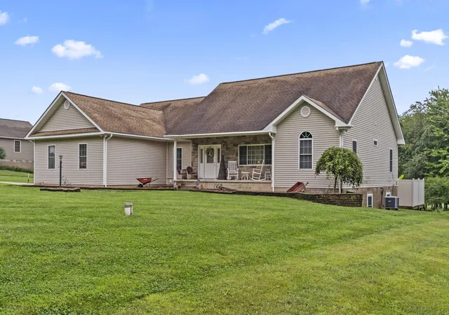 2nd image of 7246 Bunker Hill Rd Sw, Amanda, OH 43102 | MLS# 226028637