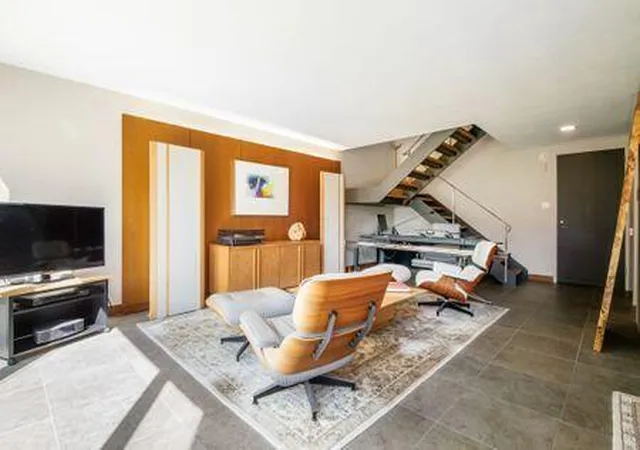 Photo 3 of Sale Pending at 1000 Urlin Ave #15, Columbus, OH 43212 | MLS# 226028647 | Listing updated on 2026-08-29