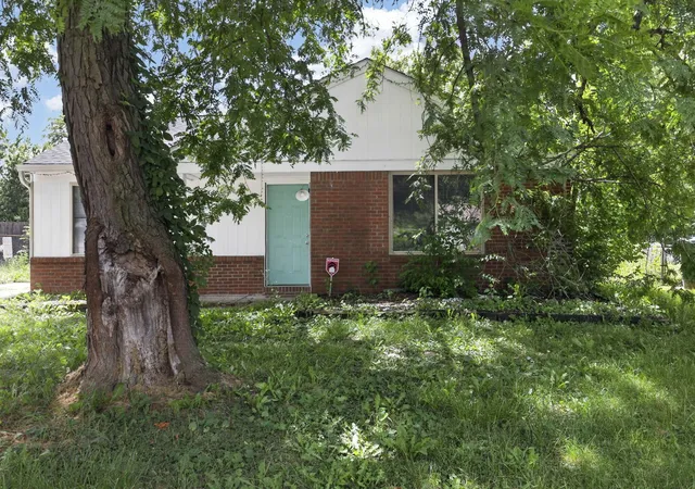 2nd image of 5401 Adderley Ave, Columbus, OH 43232 | MLS# 226028653
