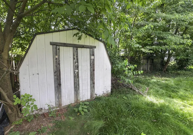 35th image of 5401 Adderley Ave, Columbus, OH 43232 | MLS# 226028653