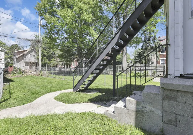 56th image of 2407 Summit St, Columbus, OH 43202 | MLS# 226028656