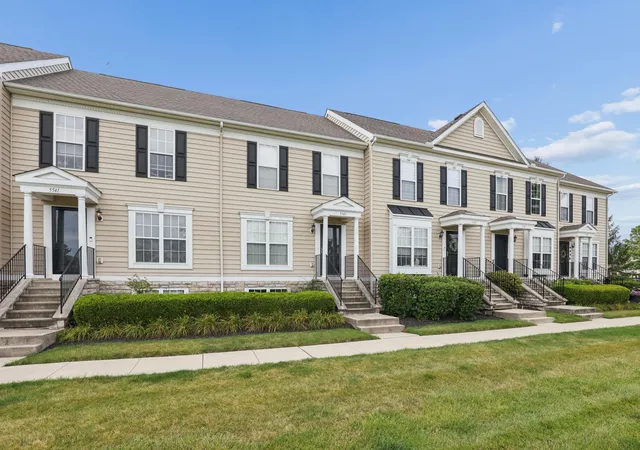 3rd image of 5543 Rainbow Falls St #7, Dublin, OH 43016 | MLS# 226028667