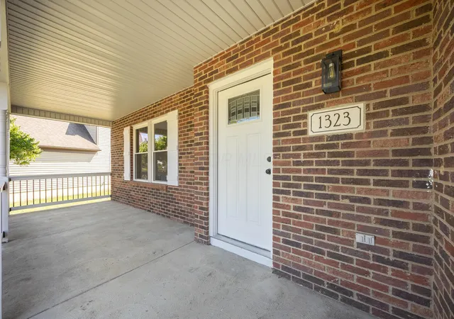 4th image of 1323 Red Bank Dr, Grove City, OH 43123 | MLS# 226028694