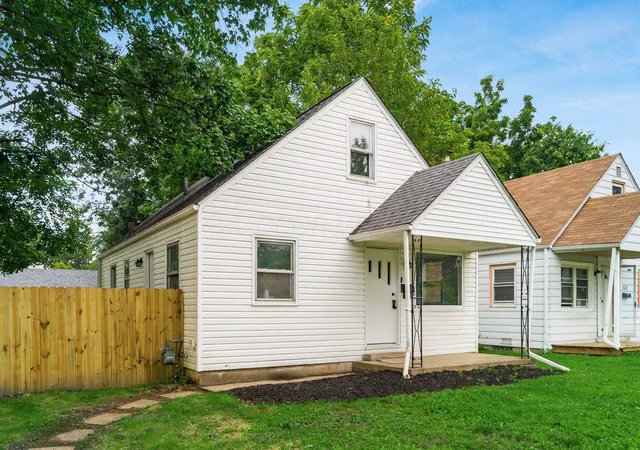 2nd image of 545 S Weyant Ave, Columbus, OH 43213 | MLS# 226028705