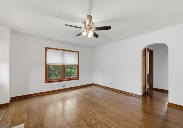 4th image of 395 N Main St, Johnstown, OH 43031 | MLS# 226028888