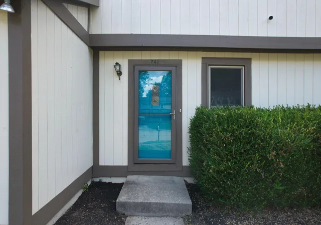 Photo 3 of Single family home for sale at 741 Mcdonell Pl, Columbus, OH 43230 | MLS# 226028969 | Listing updated on 2026-07-31