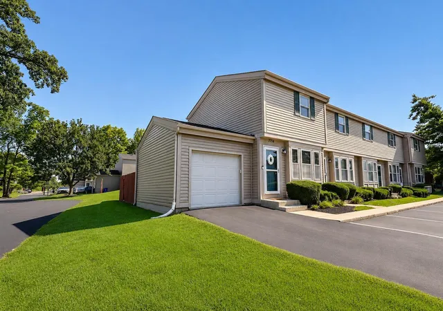 2nd image of 7714 Barkwood Dr #3A, Worthington, OH 43085 | MLS# 226028919