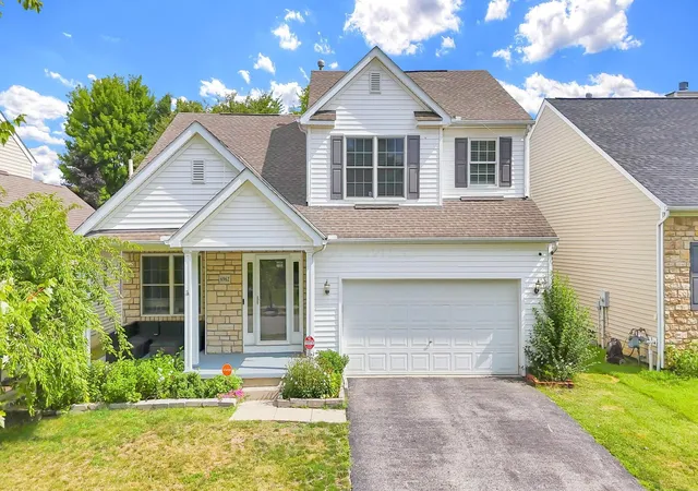 1st image of 6962 Onyxbluff Ln, Blacklick, OH 43004 | MLS# 226028773