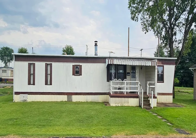 1st image of 1570 E Main St #127, Lancaster, OH 43130 | MLS# 226028723