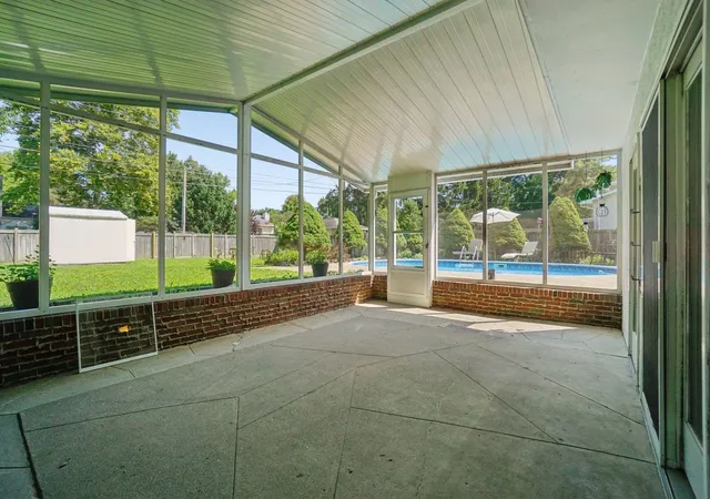 Photo 3 of Single family home for sale at 9622 Grandview Ave, Pickerington, OH 43147 | MLS# 226029654 | Listing updated on 2026-09-17