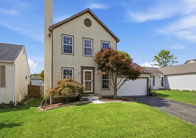 Photo 3 of Single family home for sale at 3523 Steiner St, Columbus, OH 43231 | MLS# 226028726 | Listing updated on 2026-08-28