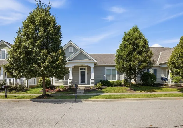 Photo 3 of Single family home for sale at 2167 Sawgrass St, Grove City, OH 43123 | MLS# 226028719 | Listing updated on 2026-10-03