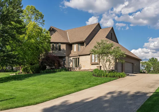 4th image of 8460 Davington Dr, Dublin, OH 43017 | MLS# 226028821
