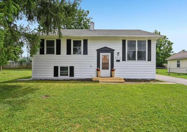 Photo 1 of Single family home for sale at 5112 Fairlane Rd, Columbus, OH 43207 | MLS# 226028836 | Listing updated on 2026-09-09
