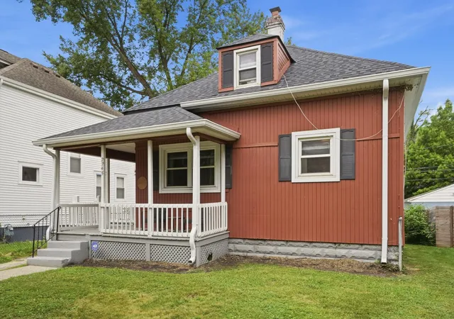 3rd image of 2245 Indiana Ave, Columbus, OH 43202 | MLS# 226029051