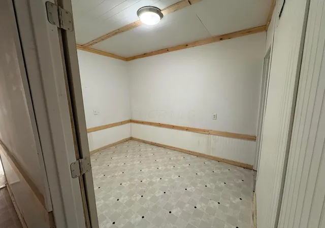 13th image of 1 S Central St, Ashley, OH 43003 | MLS# 226028923