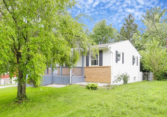 3rd image of 1370 Fowler Dr, Columbus, OH 43224 | MLS# 226029584