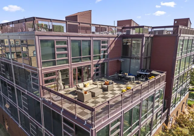 1st image of 367 Auden Ave #302, Columbus, OH 43215 | MLS# 226029980