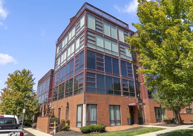 2nd image of 367 Auden Ave #302, Columbus, OH 43215 | MLS# 226029980