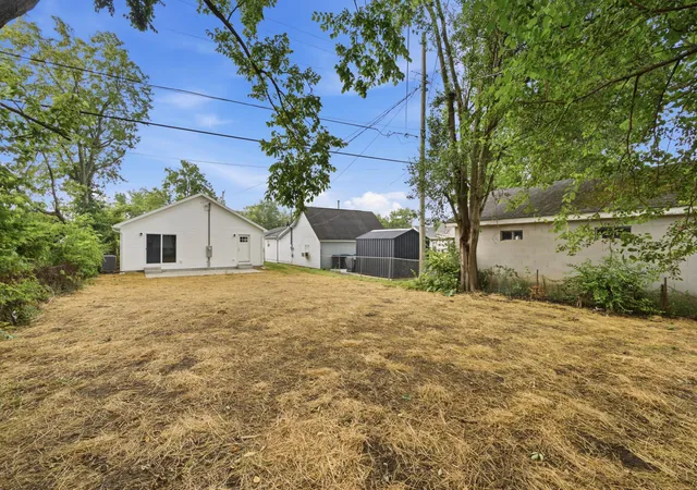 27th image of 1004 John St, Washington Court House, OH 43160 | MLS# 226028860