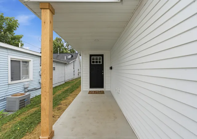 4th image of 1004 John St, Washington Court House, OH 43160 | MLS# 226028860
