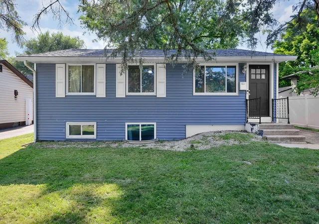 Photo 1 of Single family home for sale at 2259 New Village Rd, Columbus, OH 43232 | MLS# 226028786 | Listing updated on 2026-08-20