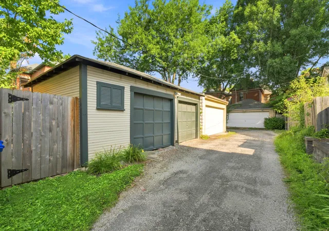 38th image of 684 Kerr St, Columbus, OH 43215 | MLS# 226029300