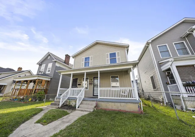 2nd image of 1729 S 6th St, Columbus, OH 43207