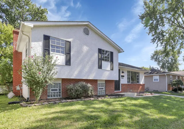 3rd image of 5056 Chipman Dr, Columbus, OH 43232 | MLS# 226029185