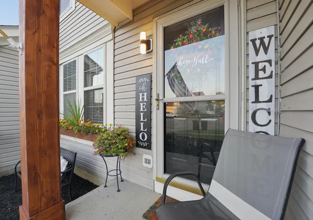 image of 1555 Pecan Pl, Circleville, OH 43113 | MLS# 226028842