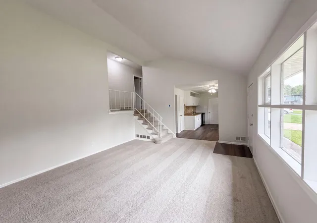 3rd image of 1175 Country Club Rd, Columbus, OH 43227 | MLS# 226028802