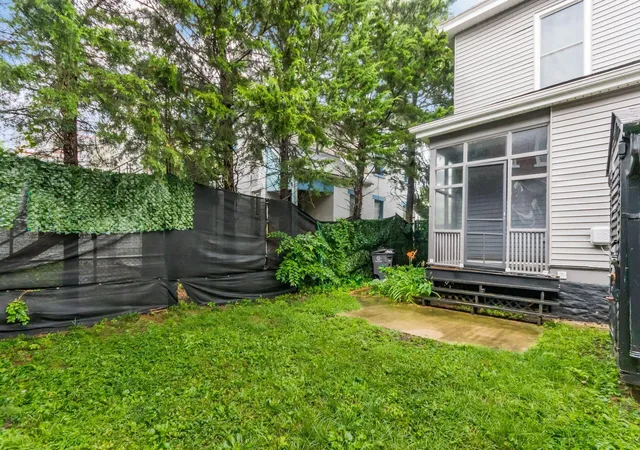 29th image of 786 E Main St, Columbus, OH 43205 | MLS# 226028794