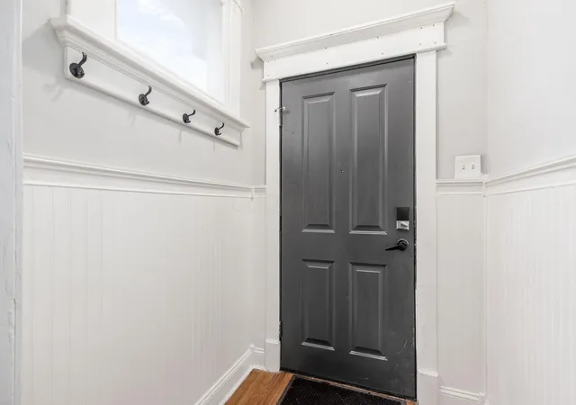2nd image of 786 E Main St, Columbus, OH 43205 | MLS# 226028794