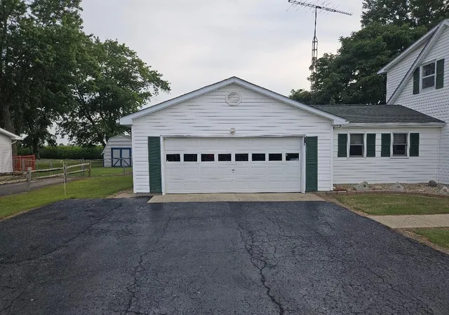 Photo 3 of Single family home for sale at 801 Jasper Coil Rd Nw, Washington Court House, OH 43160 | MLS# 226029005 | Listing updated on 2026-09-06