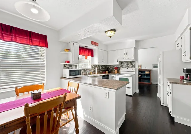 Photo 4 of Single family home for sale at 7864 Stanburn Rd, Columbus, OH 43235 | MLS# 226031284 | Listing updated on 2026-08-24