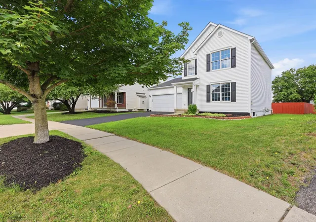 Photo 3 of Single family home for sale at 5565 Cedardale Dr, Westerville, OH 43081 | MLS# 226028819 | Listing updated on 2026-08-13