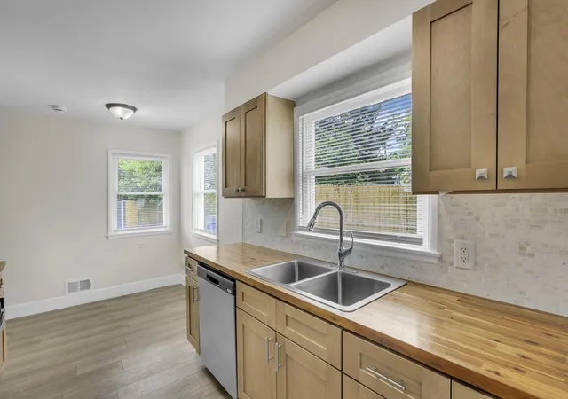 Photo 3 of Single family home for sale at 64 Lowell Rd, Columbus, OH 43209 | MLS# 226028830 | Listing updated on 2026-08-28