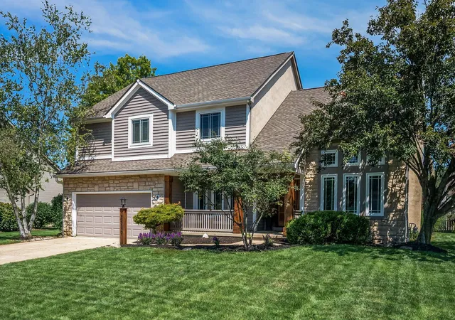 Photo 2 of Single family home for sale at 2549 Carla Dr, Lewis Center, OH 43035 | MLS# 226028852 | Listing updated on 2026-09-14