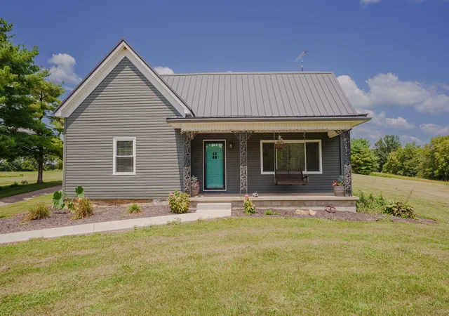 3rd image of 13265 S State Route 28 W, Greenfield, OH 45123 | MLS# 226028929