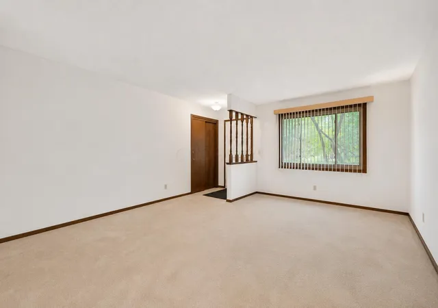 4th image of 1880 Fontenay Ct, Columbus, OH 43235 | MLS# 226028975