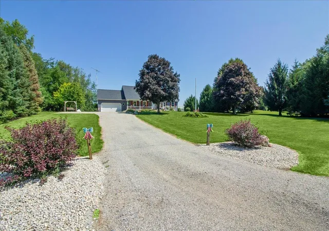 2nd image of 1380 County Road 11, Bellefontaine, OH 43311 | MLS# 226028898