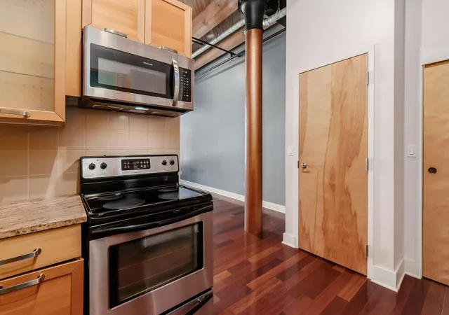 Photo 3 of Condo for sale at 150 E Main St #207, Columbus, OH 43215 | MLS# 226028881 | Listing updated on 2026-09-17